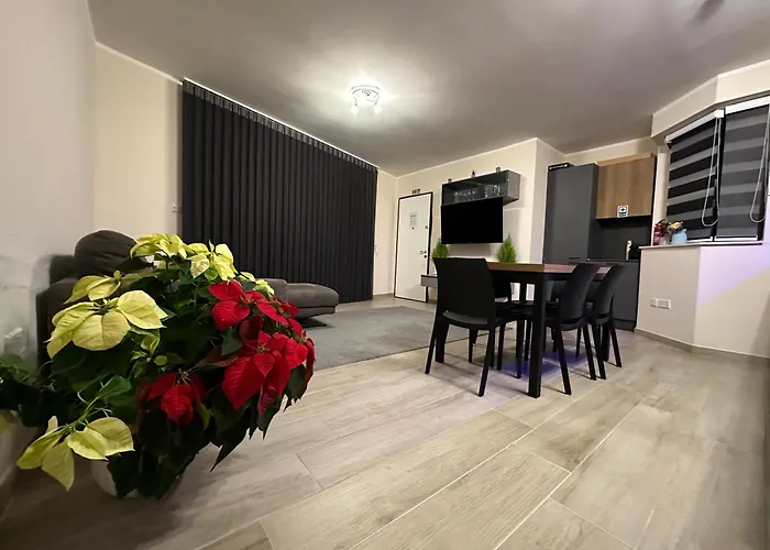 A Brand New Stunning Penthouse With Bbq Area
